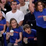O ator Hank Azaria bate em Taylor Swift no jogo 4 das finais da NBA
