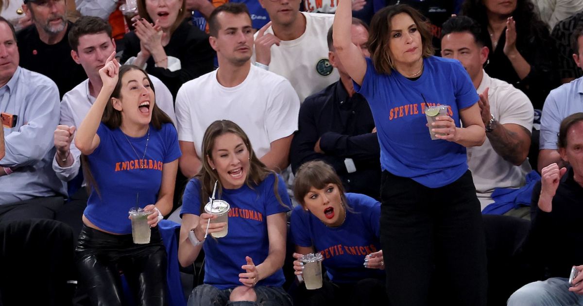 O ator Hank Azaria bate em Taylor Swift no jogo 4 das finais da NBA