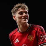 Albert Mills e Yuel Helafu estrelam os sub-18 da Inglaterra ao lado do alvo de transferência do Man Utd