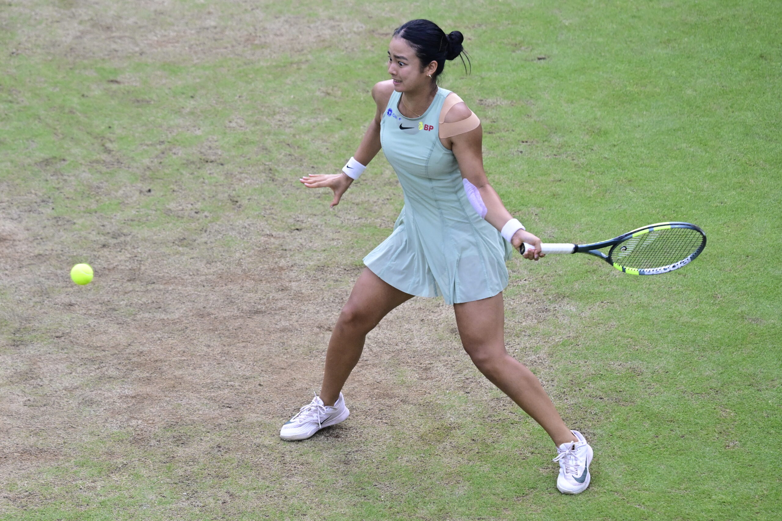 Alex Eala x Linda Noskova Berlin Open 2026 semifinais Alexandra Eala pontuação final