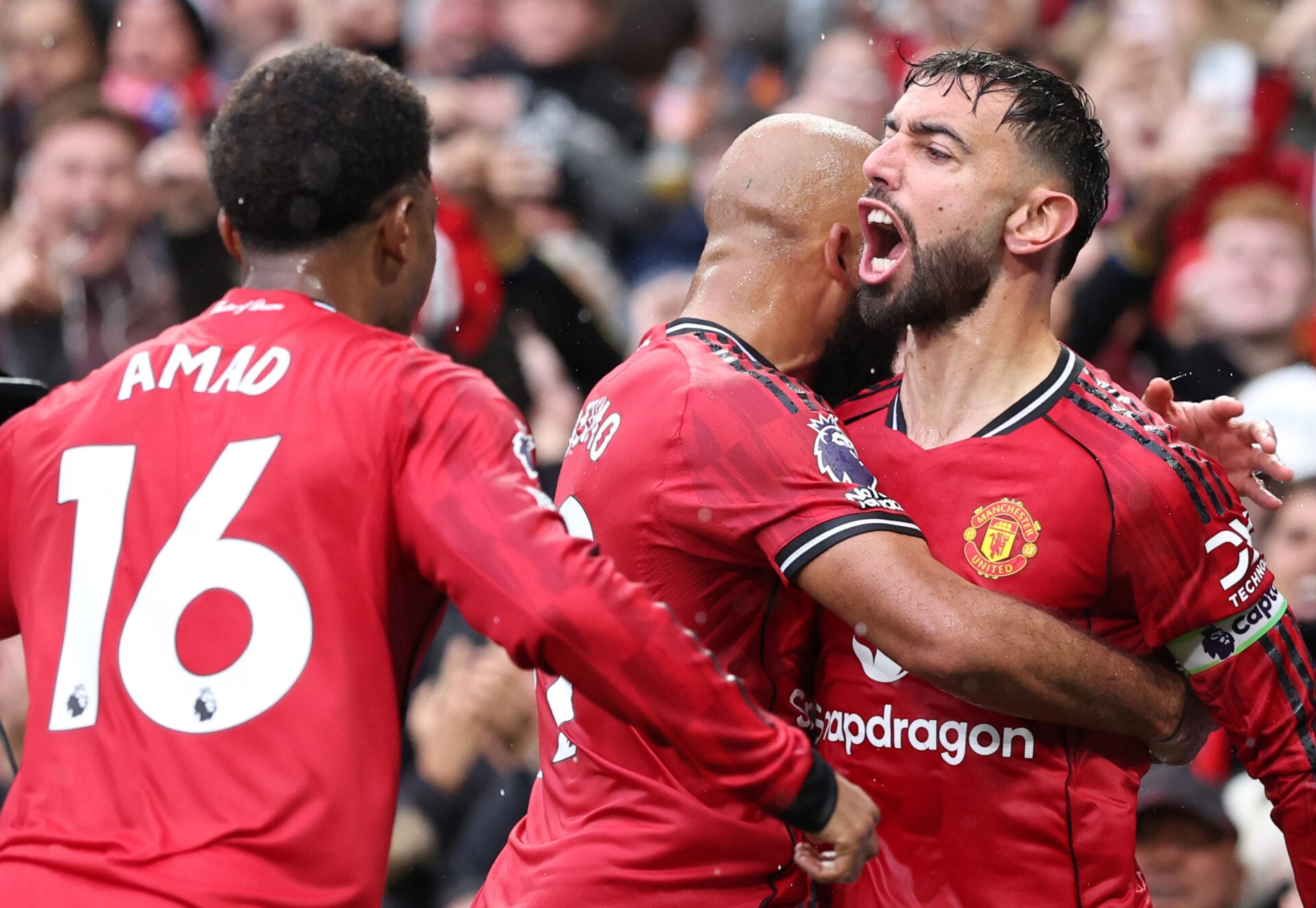 Amad, estrela do Man Utd, destaca Bruno Fernandes entre os três melhores jogadores com quem já jogou