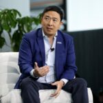 Andrew Yang acredita que a próxima grande oportunidade de startup é reduzir o custo de vida