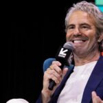 Andy Cohen confirma rumores de namoro: ‘I Met the Person’
