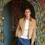 Antoni Porowski aborda o drama 'Queer Eye', encontrando a comunidade LGBTQ + em 'Best of the World' e por que ele ainda 'fica com mais perguntas do que respostas'