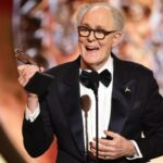 Aos 80 anos, John Lithgow faz história no Tony como o ator masculino mais velho e estabelece um recorde de 53 anos