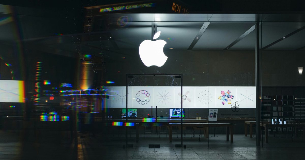 Apple concorda em revelar receita na Índia para evitar multa massiva de US$ 38 bilhões | Foto de uma Apple Store na França tirada com um prisma para efeitos coloridos