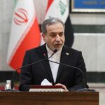 Araghchi: Estreito de Ormuz permanece sob controle iraniano por 30 dias