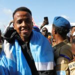 Árbitro somali da Copa do Mundo teve entrada negada nos EUA e chega em casa para ser recebido como herói