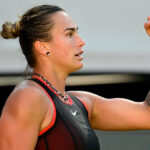 Aryna Sabalenka, da Bielo-Rússia, reage após vencer a partida de simples das quartas de final contra o tcheco Nikola Bartunkova no torneio WTA500 Berlin Tennis Open, em Berlim, em 19 de junho de 2026.