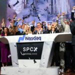 As ações da SpaceX disparam 30% ao meio-dia, saltando para as seis empresas mais valiosas dos EUA