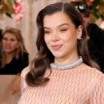 Hailee Steinfeld revela as maiores lições para mães que aprendeu depois de dar as boas-vindas ao bebê com Josh Allen