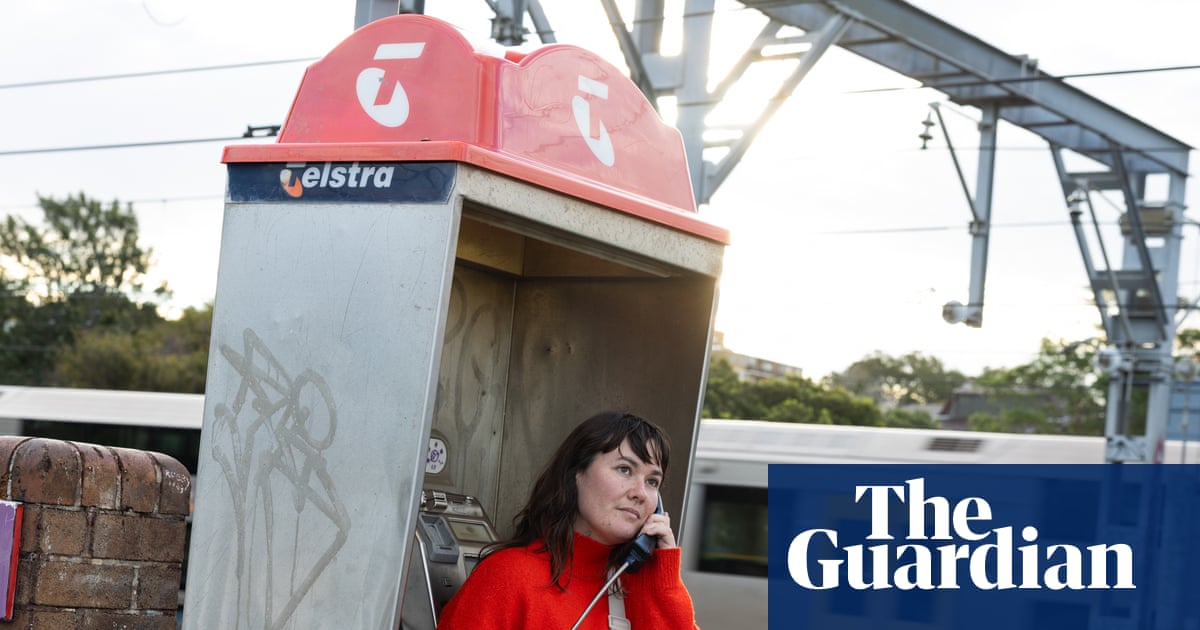 Brincando com telefones públicos: como as onipresentes caixas laranja foram gamificadas pelos fãs