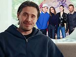 Brooklyn Beckham compartilhou que estava enfrentando dificuldades com seu negócio poucas semanas antes de 'lucrar' com sua rivalidade familiar com o anúncio da Copa do Mundo