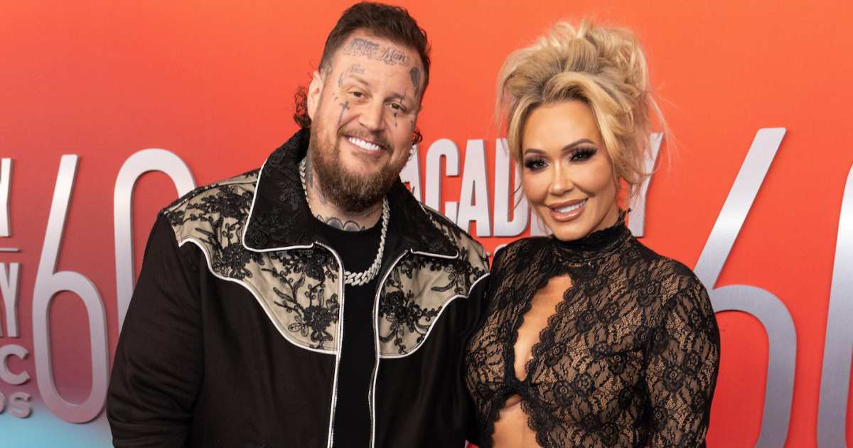 GettyImages-2131262785Bunnie-Xo-e-Jelly-Roll-ainda-querem-ter-um-bebê-juntos-apesar-de-divisão.jpg