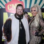 A atividade de mídia social de Jelly Roll e Bunnie Xo revela novas pistas sobre a divisão chocante de uma linha do tempo