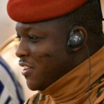 Burkina Faso corta relações diplomáticas com o ex-governante colonial França
