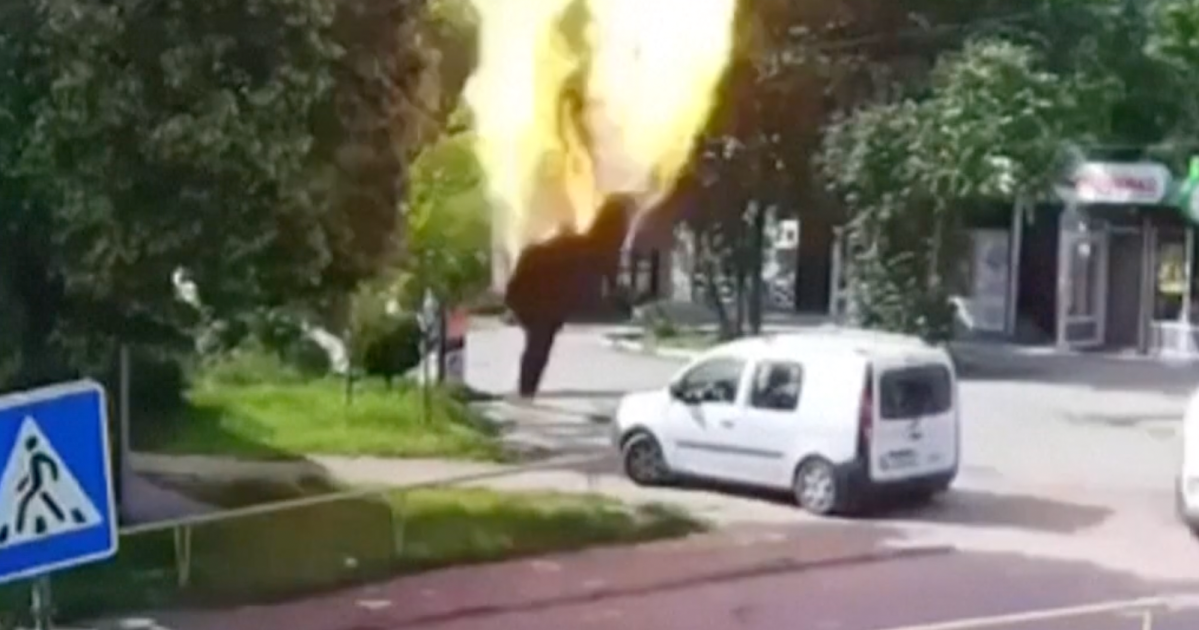 CCTV captura momento do ataque mortal em Zaporizhzhia, Ucrânia