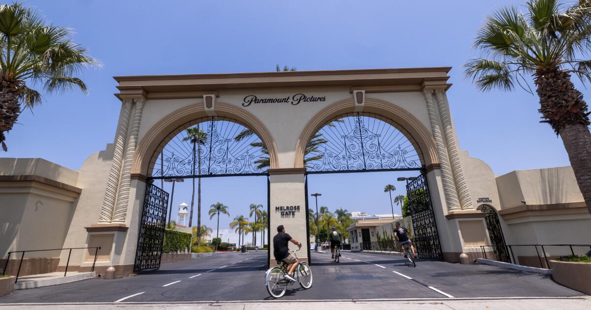Califórnia e outros estados podem processar para bloquear acordo entre Paramount e Warner Bros.