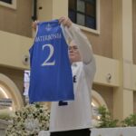 A Universidade Ateneo de Davao retirou a camisa de Rene Baterbonia e renomeou sua quadra coberta do ensino médio em homenagem ao falecido destaque do basquete.