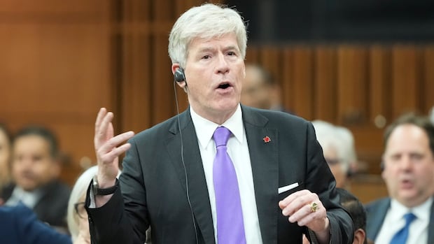 Canadá pretende construir até 10 novos reatores nucleares até 2040