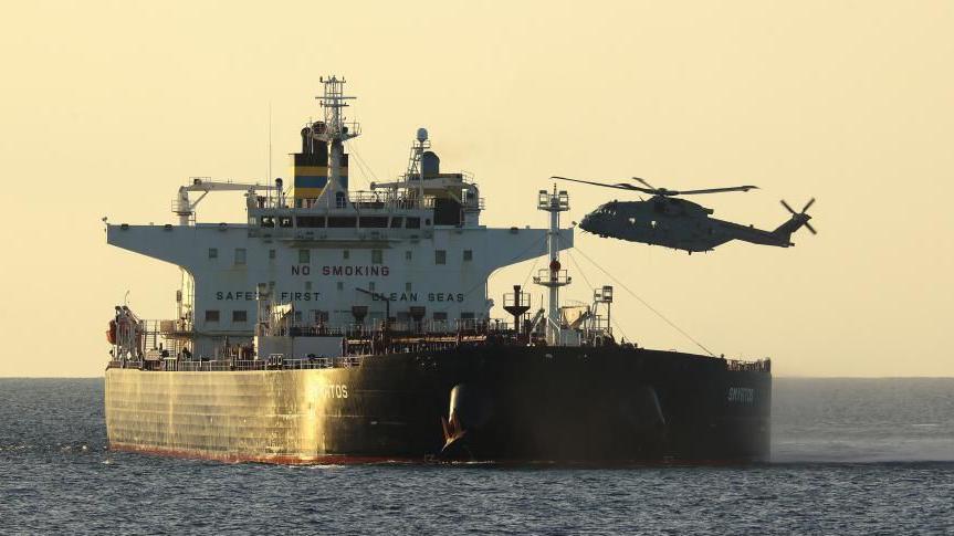 Capitão do navio-tanque russo interceptado no Canal é acusado