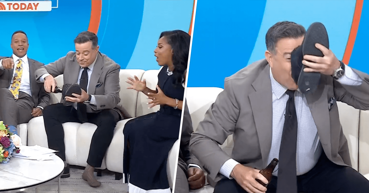 Carson Daly bebe cerveja do sapato ao vivo hoje