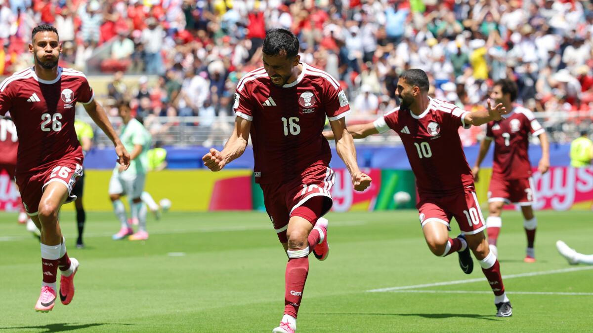 Catar conquista primeiro ponto na Copa do Mundo da FIFA com empate tardio contra a Suíça; verifique as classificações dos jogadores
