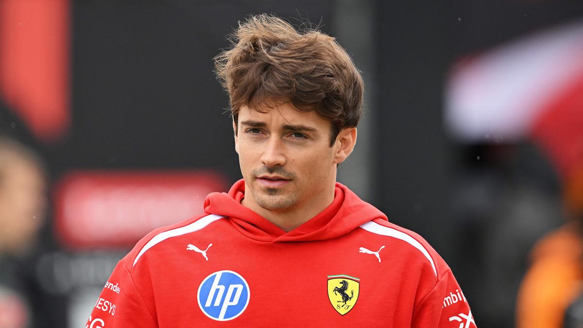 Charles Leclerc permanece na Ferrari e assina nova renovação plurianual