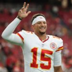 GLENDALE, ARIZONA - AUGUST 09:  Quarterback Patrick Mahomes #15 of the Kansas City Chiefs reacts to fans as he walks off the field during the NFL Preseason 2025 game against the Arizona Cardinals at State Farm Stadium on August 09, 2025 in Glendale, Arizona. (Photo by Christian Petersen/Getty Images)