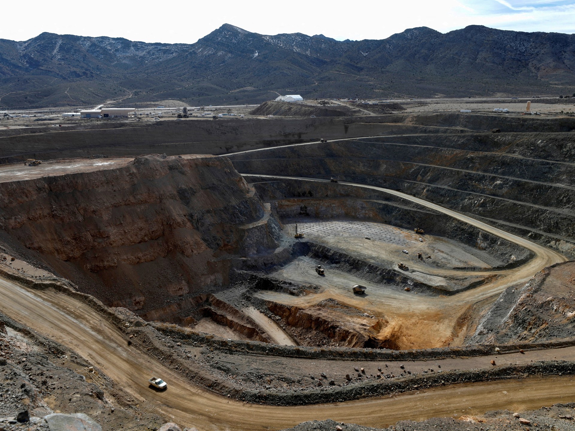 China adiciona 10 empresas dos EUA, incluindo mineradora de terras raras, à lista de controle de exportação