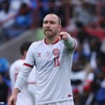 Christian Eriksen desmaiou em campo durante o amistoso da Dinamarca contra a Ucrânia, no domingo.