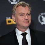 Christopher Nolan diz que jogar com segurança com filmes convencionais 'não funciona': 'O público está procurando algo novo'
