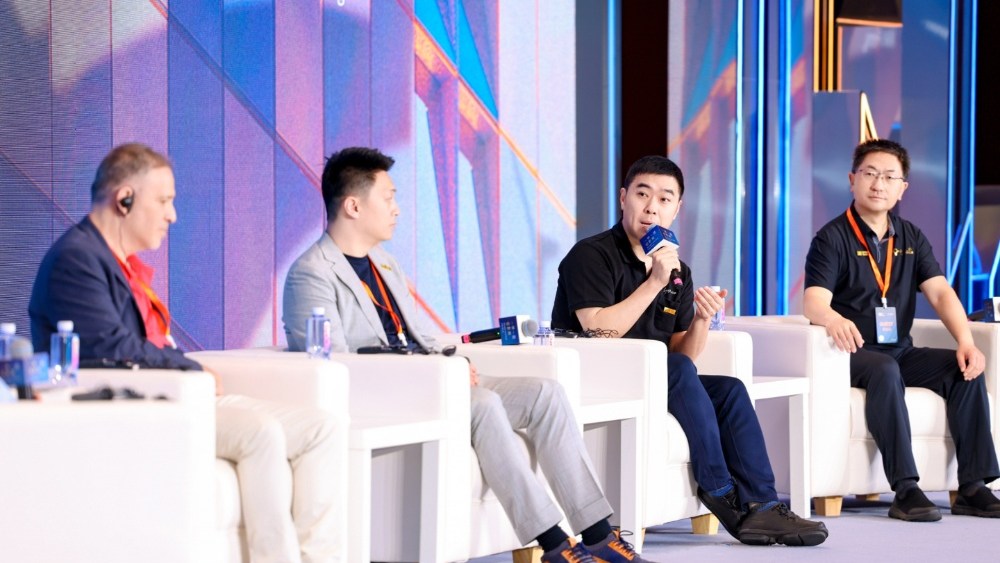 Cineastas chineses enfrentam burocracia e barreiras culturais em coproduções internacionais, conclui painel de Xangai