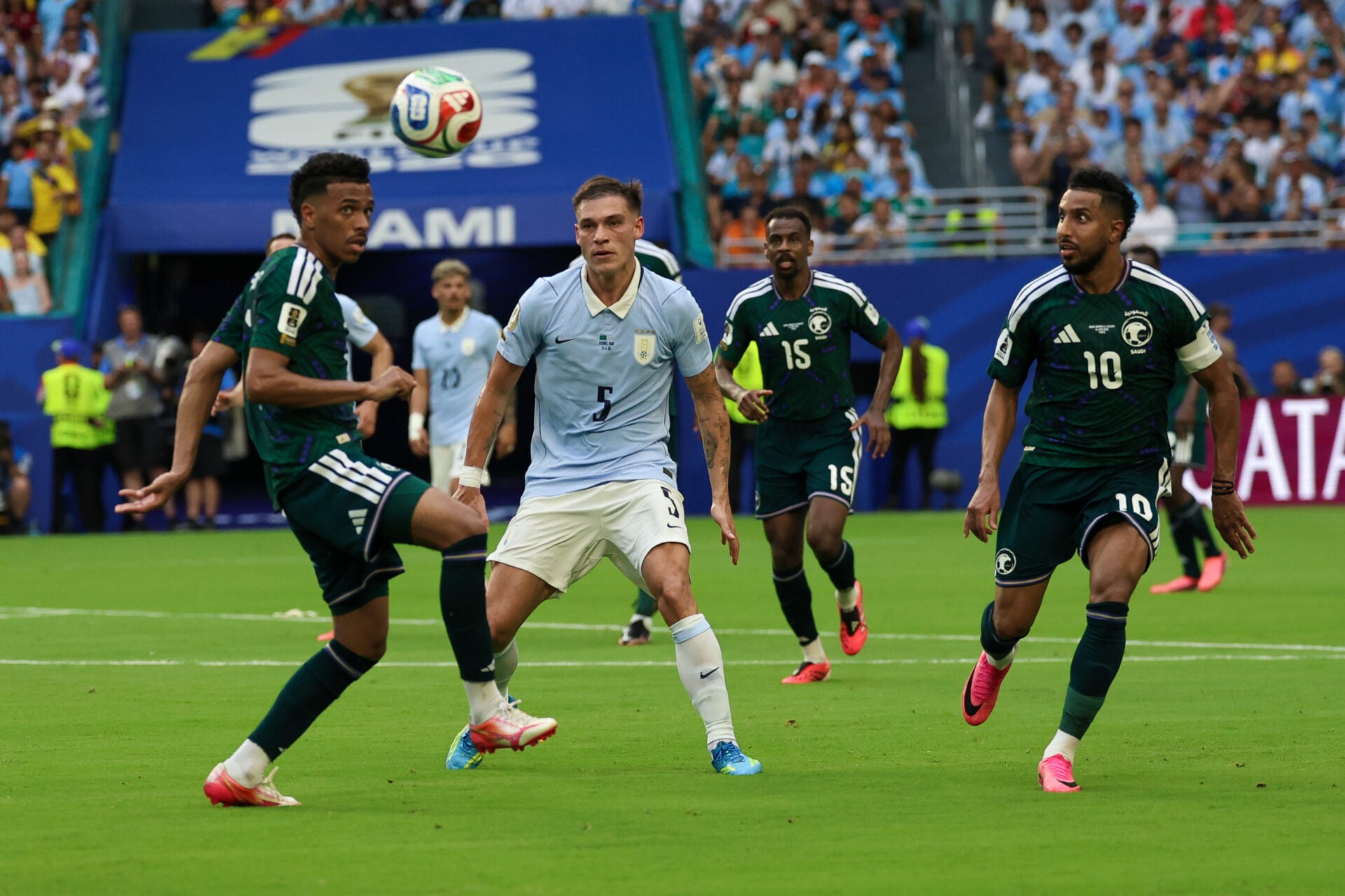 Classificação do Man Utd na Copa do Mundo no quinto dia, Ugarte luta por 5/10, mas ex-jogador surpresa consegue 8/10