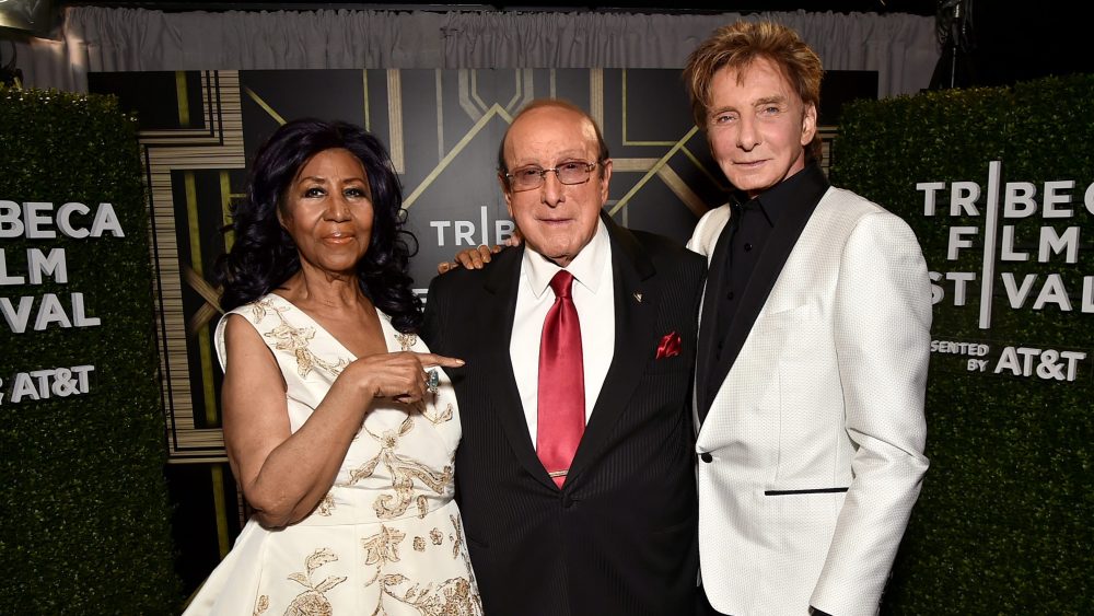 Clive Davis nunca tocou uma nota, mas mudou para sempre a indústria musical: uma apreciação