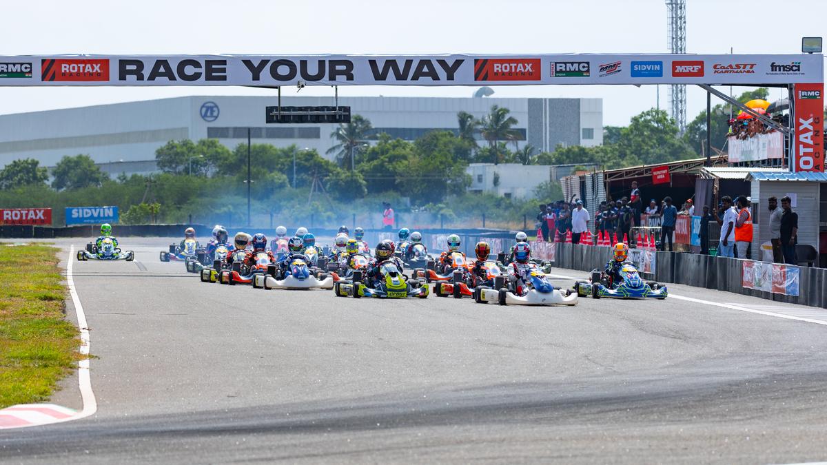 Com grades lotadas e crianças perspicazes, o cenário do kart na Índia acelera