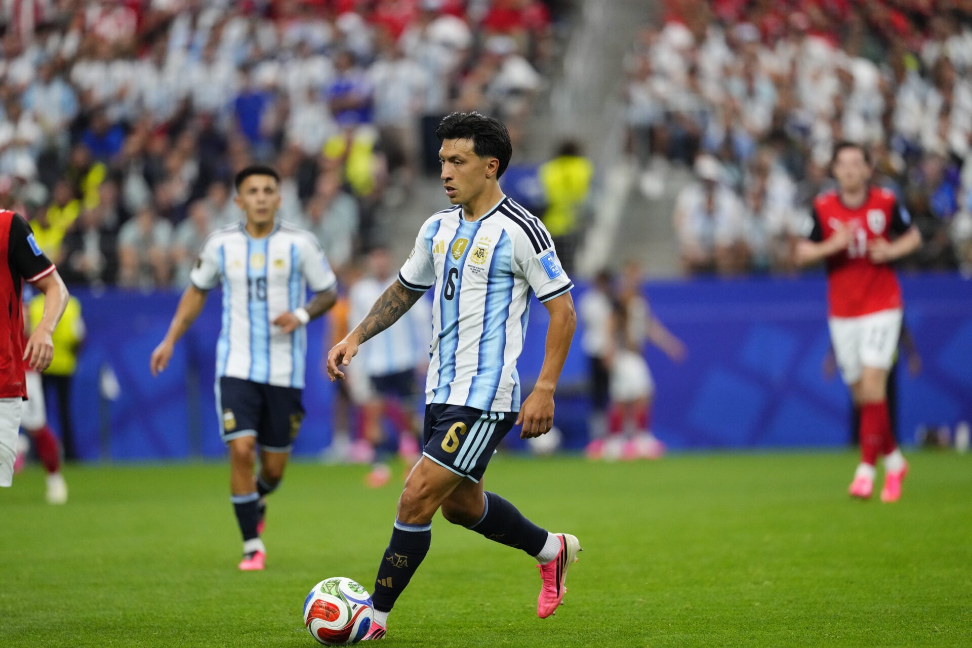 Como Lisandro Martinez se saiu na vitória da Argentina por 2 a 0 sobre a Áustria de Ralf Rangnick