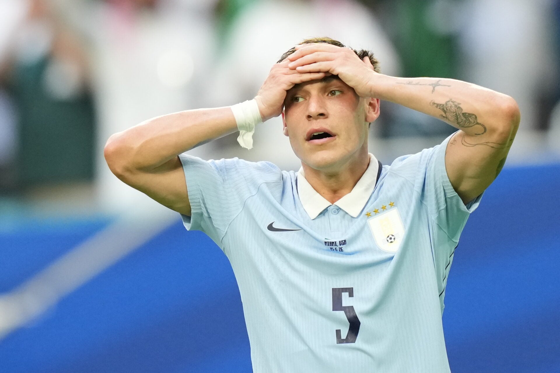 Como se saiu Manuel Ugarte pelo Uruguai no empate em 1 a 1 com a Arábia Saudita