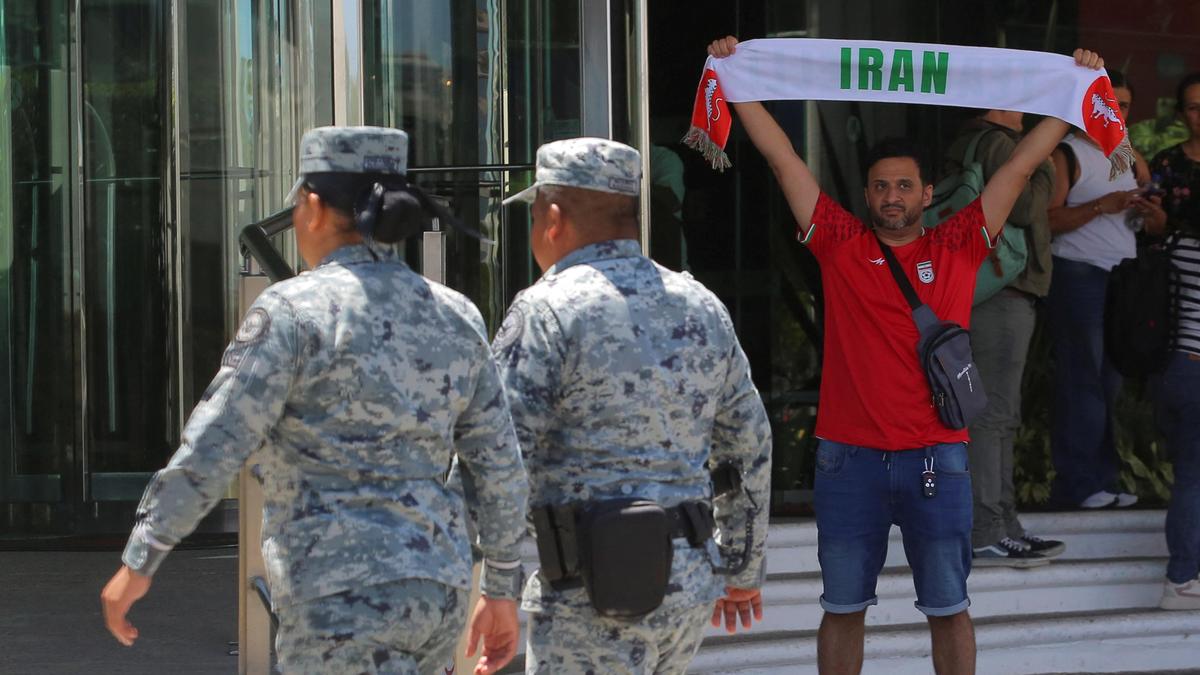 Copa do Mundo FIFA 2026 - O Irã interromperá os jogos se bandeiras ou slogans não autorizados forem exibidos: Ministro dos Esportes