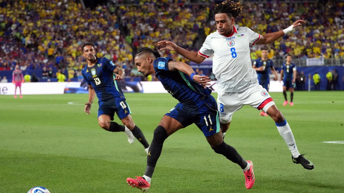 Copa do Mundo FIFA 2026: Raphinha sai lesionado em Brasil x Haiti
