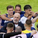 Copa do Mundo FIFA 2026: técnico da Bósnia lamenta abordagem passiva no sorteio do Canadá, mas está satisfeito com o resultado