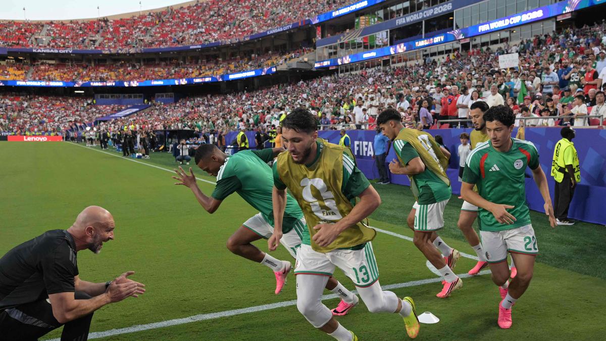 Copa do Mundo FIFA 2026 ലൈവ് സ്കോർ: ഓസ്ട്രിയ vs അൾജീരിയ A imagem pode conter: texto que não contém nenhuma informação. Mais