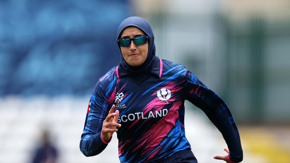 Copa do Mundo T20 Feminina de 2026: Abtaha Maqsood da Escócia fora da Copa do Mundo T20; Hannah Rainey nomeada substituta