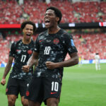 O canadense Jonathan David (10) comemora após marcar seu segundo gol durante a partida de futebol do Grupo B da Copa do Mundo entre Canadá e Catar em Vancouver, Colúmbia Britânica, quinta-feira, 18 de junho de 2026