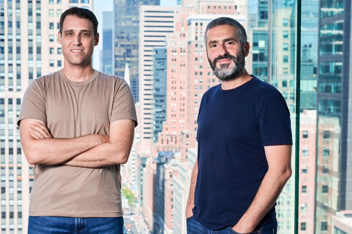 Coralogix co-founders Yoni Farin and Ariel Assaraf