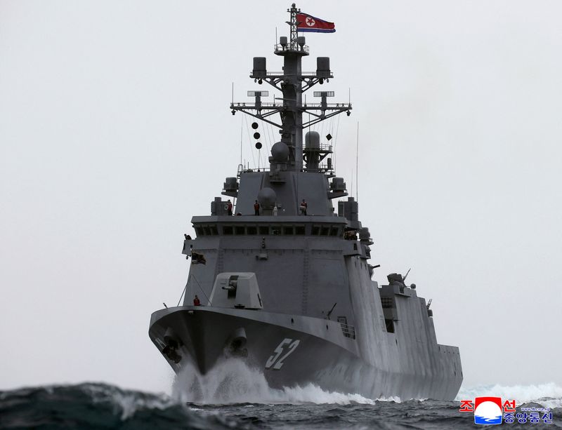 Coreia do Norte construirá destróier de 10 mil toneladas, diz mídia estatal antes da visita de Xi