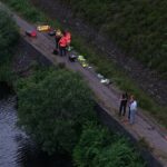 O corpo de um menino de 15 anos foi retirado da água no reservatório de Cowbury, Stalybridge. Os serviços de emergência correram para a área por volta das 18h30 de sábado.