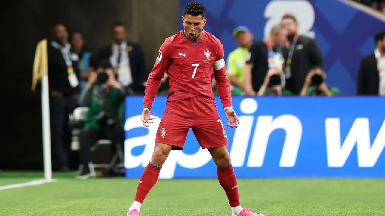 Cristiano Ronaldo marca na sexta Copa do Mundo enquanto Portugal se revolta