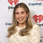 Danielle Fishel brinca sobre Rider Strong Crush Rachel Leigh Cook Ciúme