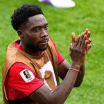 Davies, do Canadá, enfrenta uma corrida contra o tempo antes do confronto da Copa do Mundo da FIFA 2026 no Catar